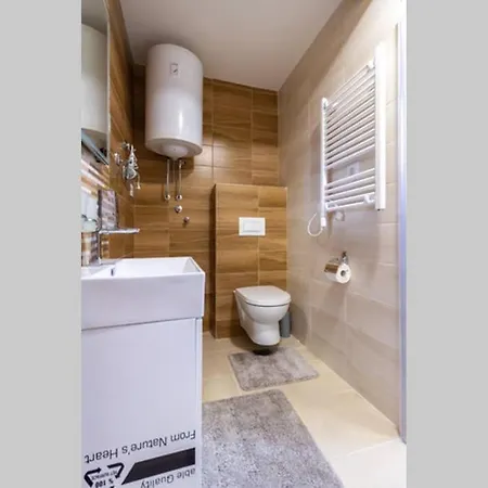 Andrija Lux 11 * Златибор