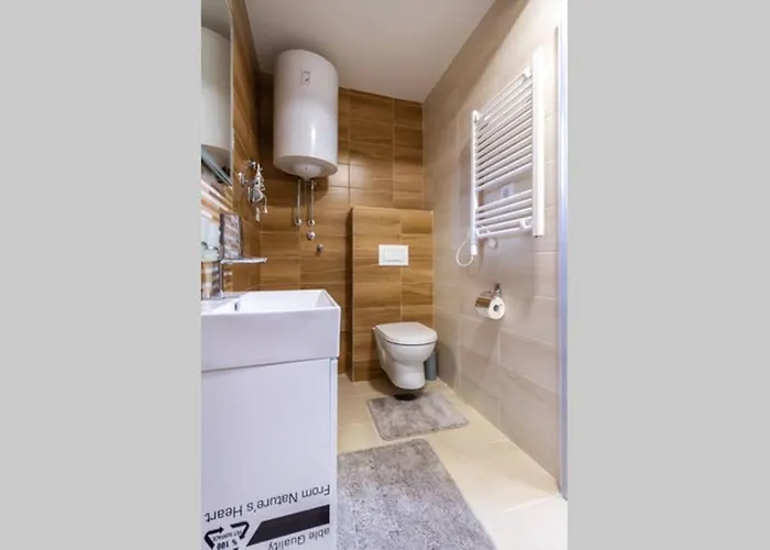 Andrija Lux 11 * 즐라티보