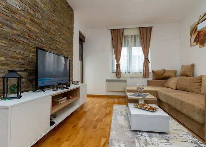 아파트 Andrija Lux 11 *