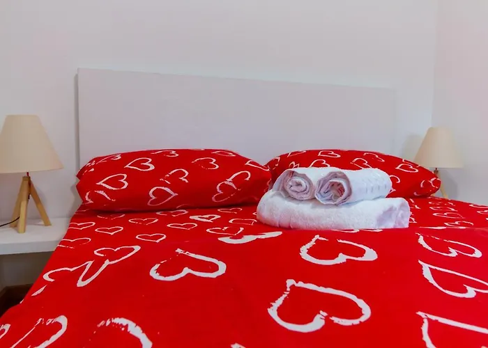 Andrija Lux 11 즐라티보