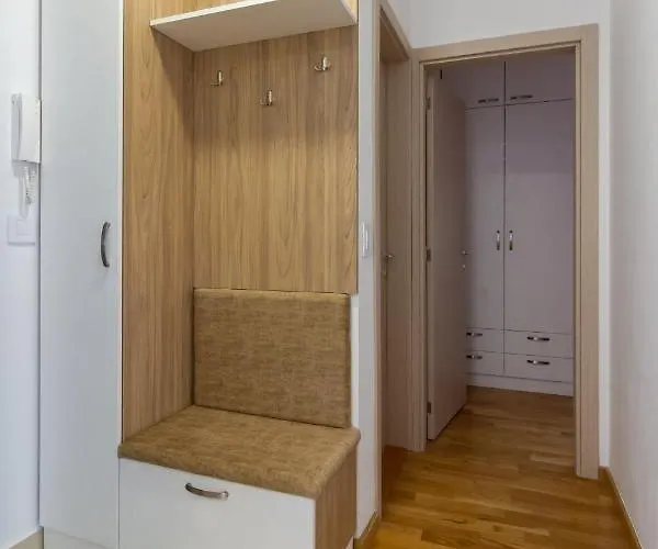 아파트 Andrija Lux 11 즐라티보