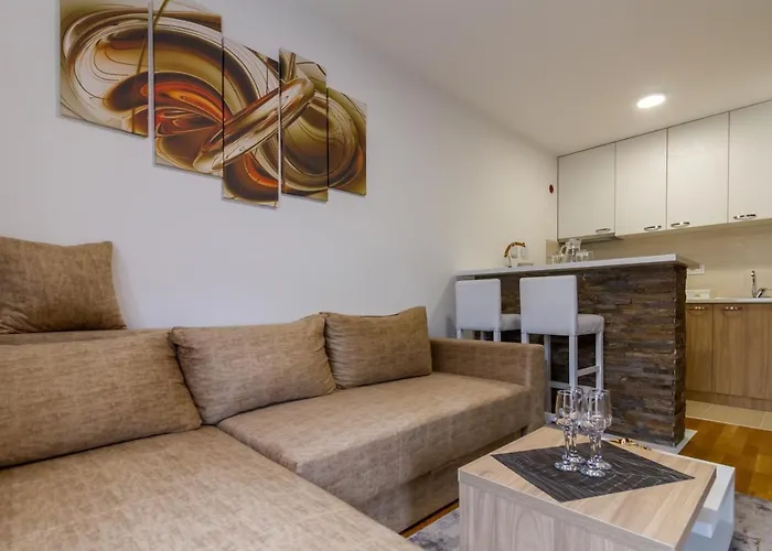 아파트 Andrija Lux 11 즐라티보