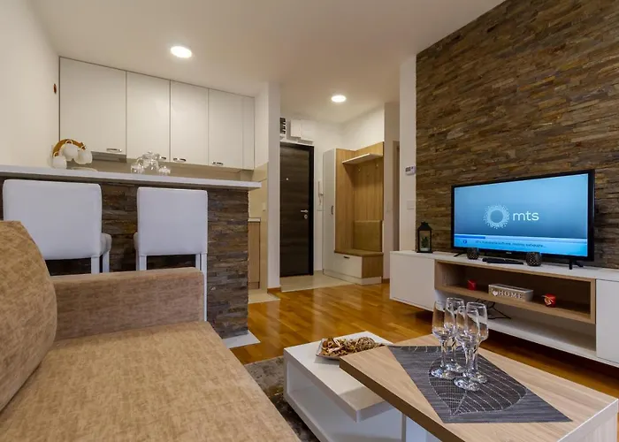 아파트 Andrija Lux 11